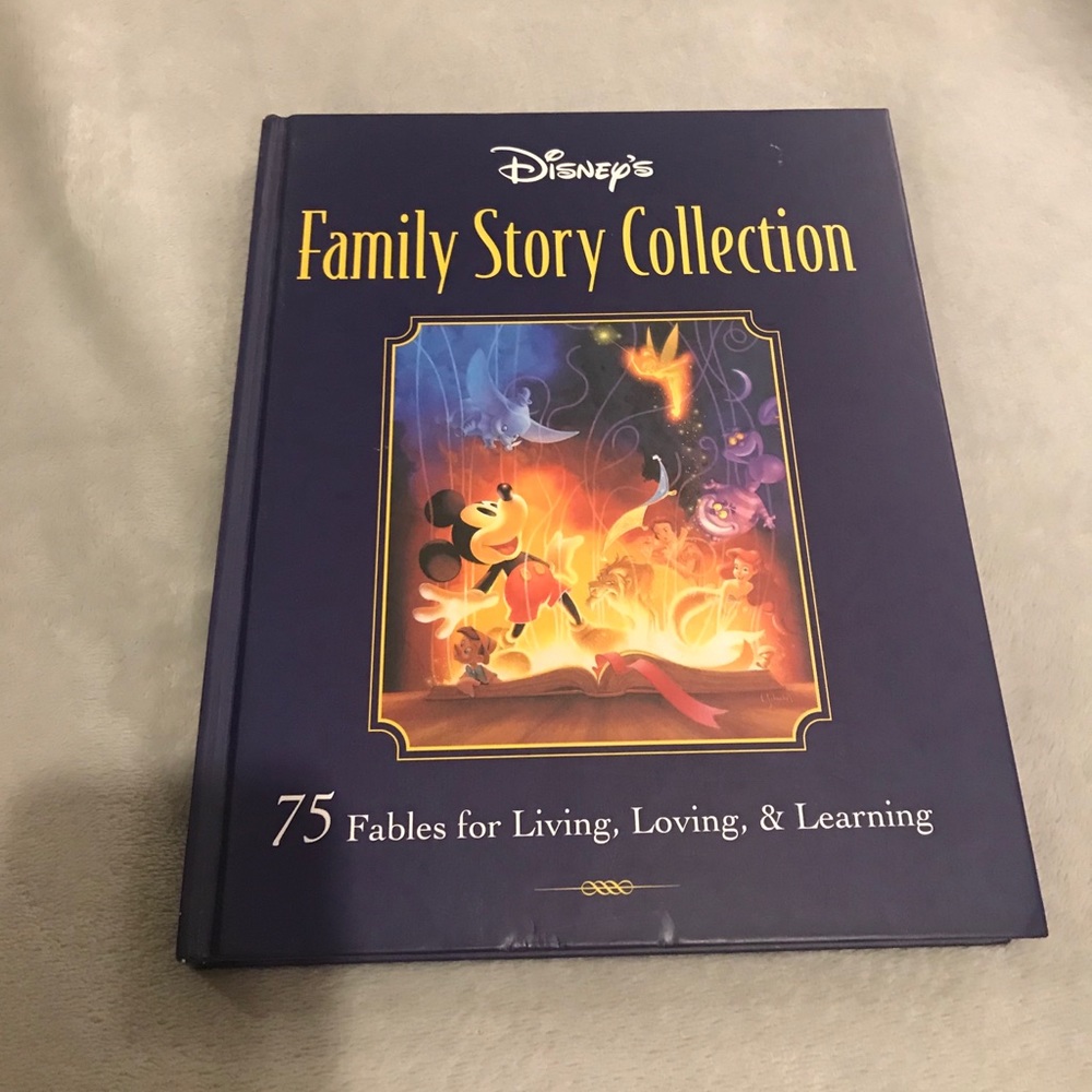 Disney’s Family Story Collection Book